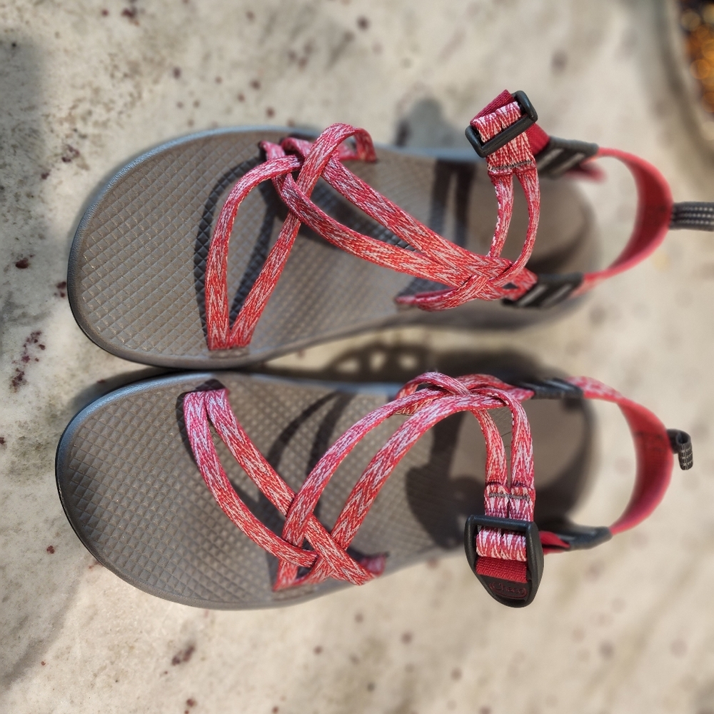 Chaco sandals pink UK 6/US 8